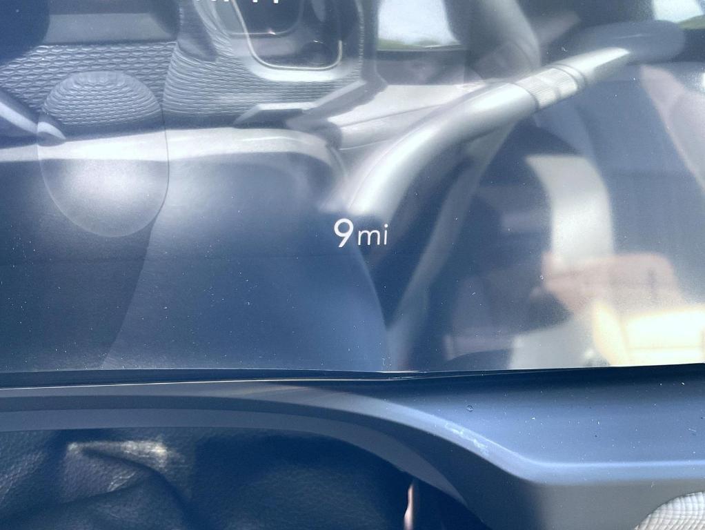new 2025 Buick Envista car, priced at $31,884