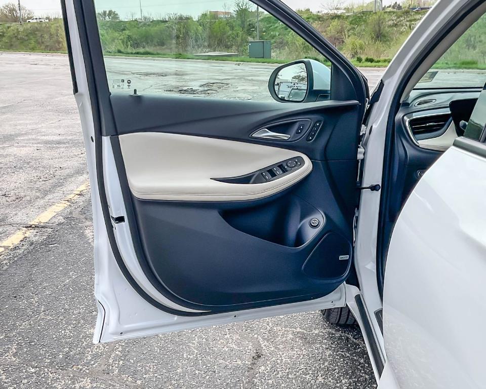 new 2025 Buick Encore GX car, priced at $34,984