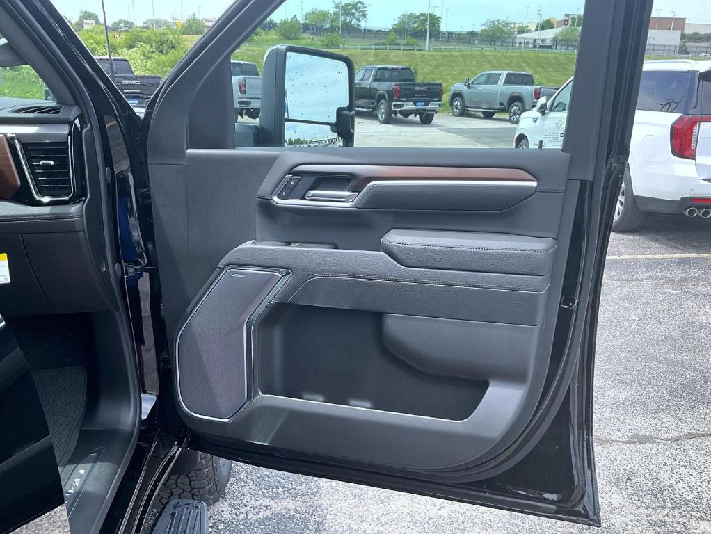 new 2025 GMC Sierra 2500 car, priced at $88,430