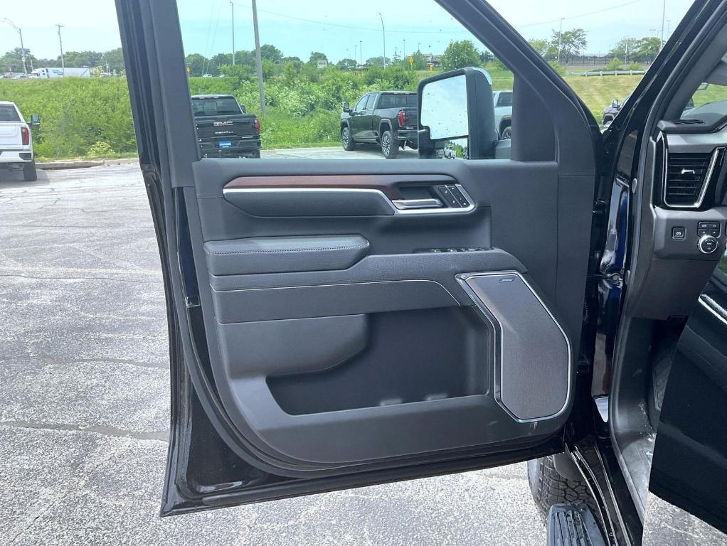 new 2025 GMC Sierra 2500 car, priced at $88,430