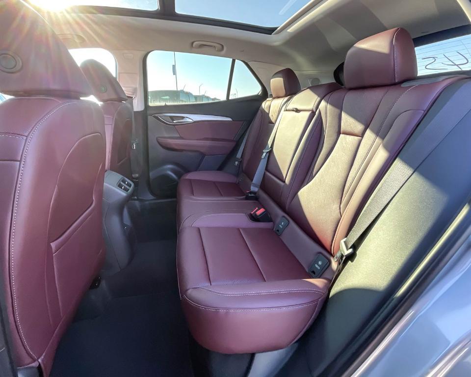 new 2025 Buick Envision car, priced at $44,034