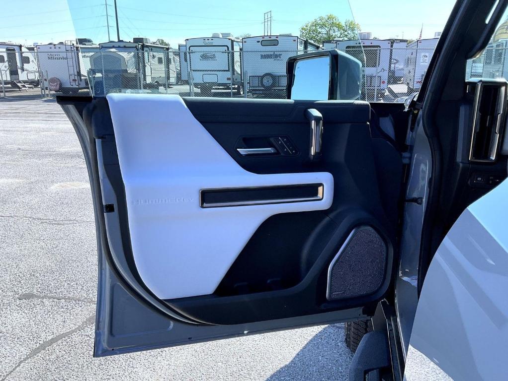 new 2025 GMC HUMMER EV SUV car, priced at $100,369