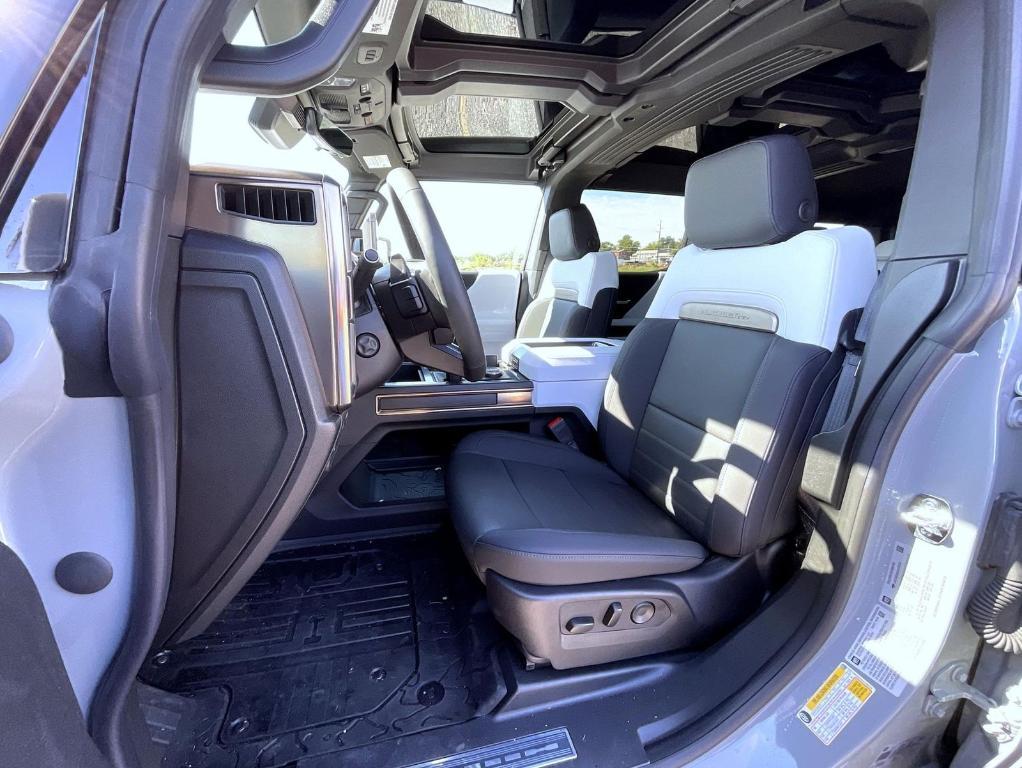new 2025 GMC HUMMER EV SUV car, priced at $100,369