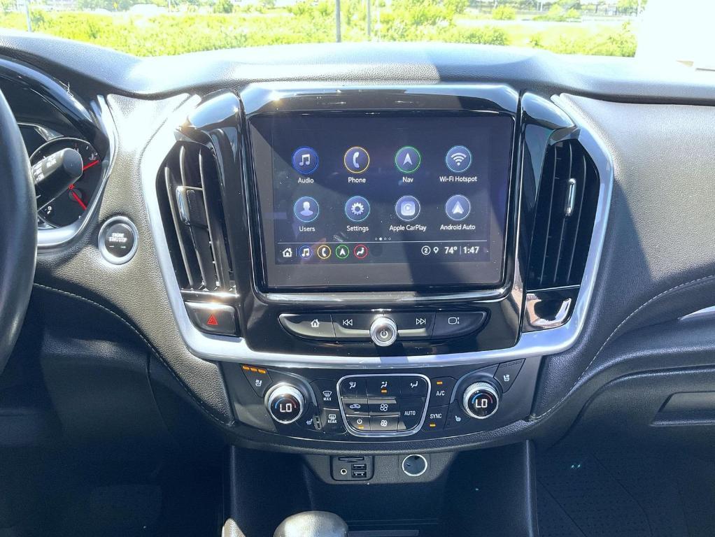 used 2022 Chevrolet Traverse car, priced at $38,701