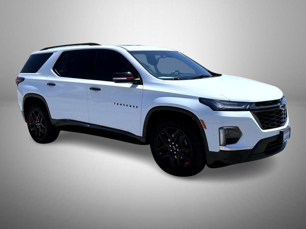 used 2022 Chevrolet Traverse car, priced at $38,701