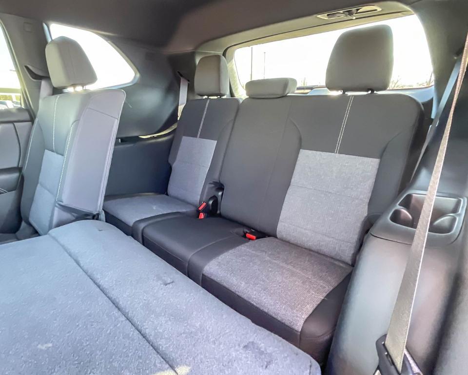 new 2025 GMC Acadia car, priced at $44,295