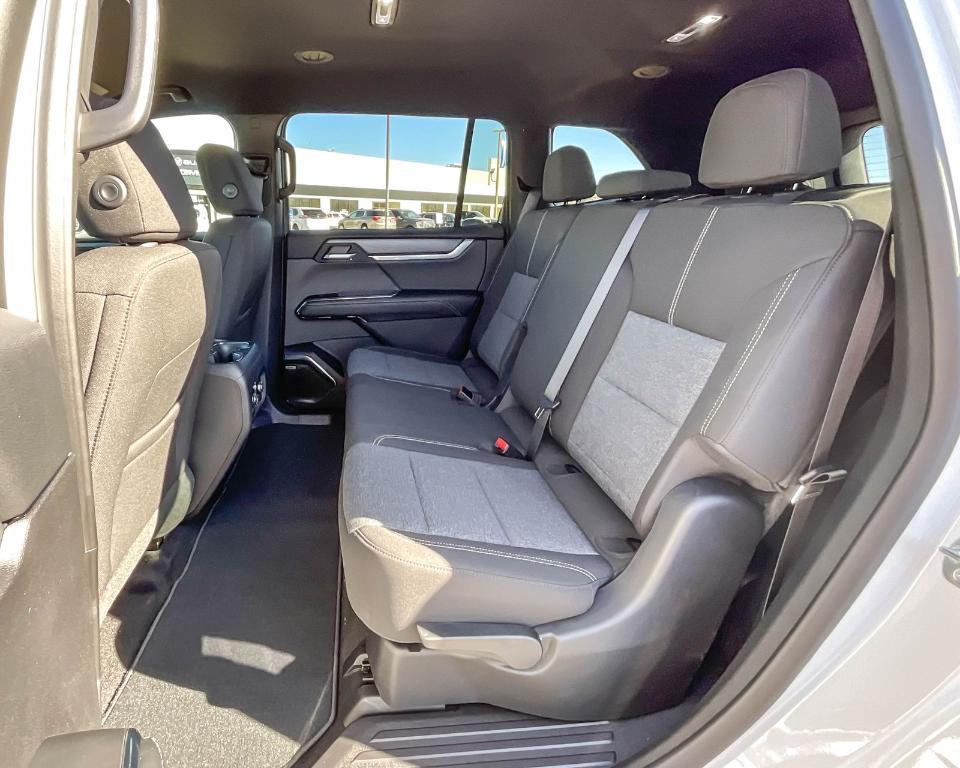 new 2025 GMC Acadia car, priced at $44,295