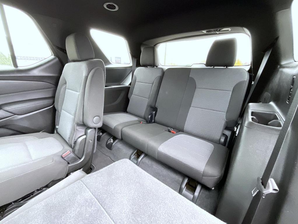 used 2023 Chevrolet Traverse car, priced at $31,980