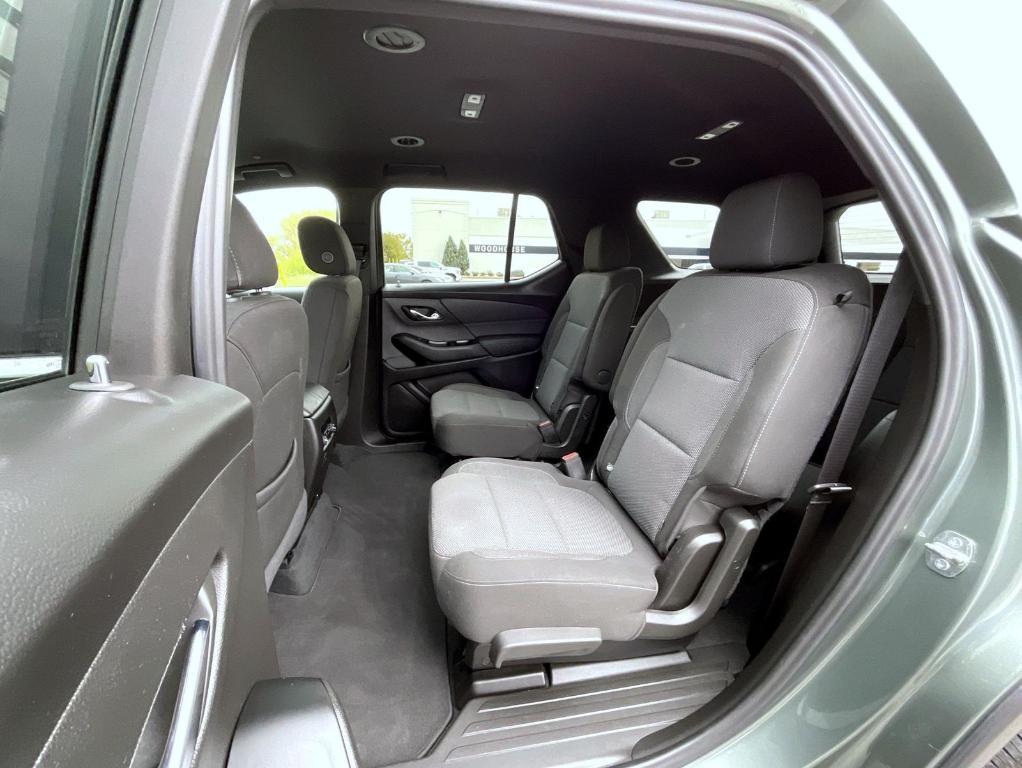 used 2023 Chevrolet Traverse car, priced at $31,980
