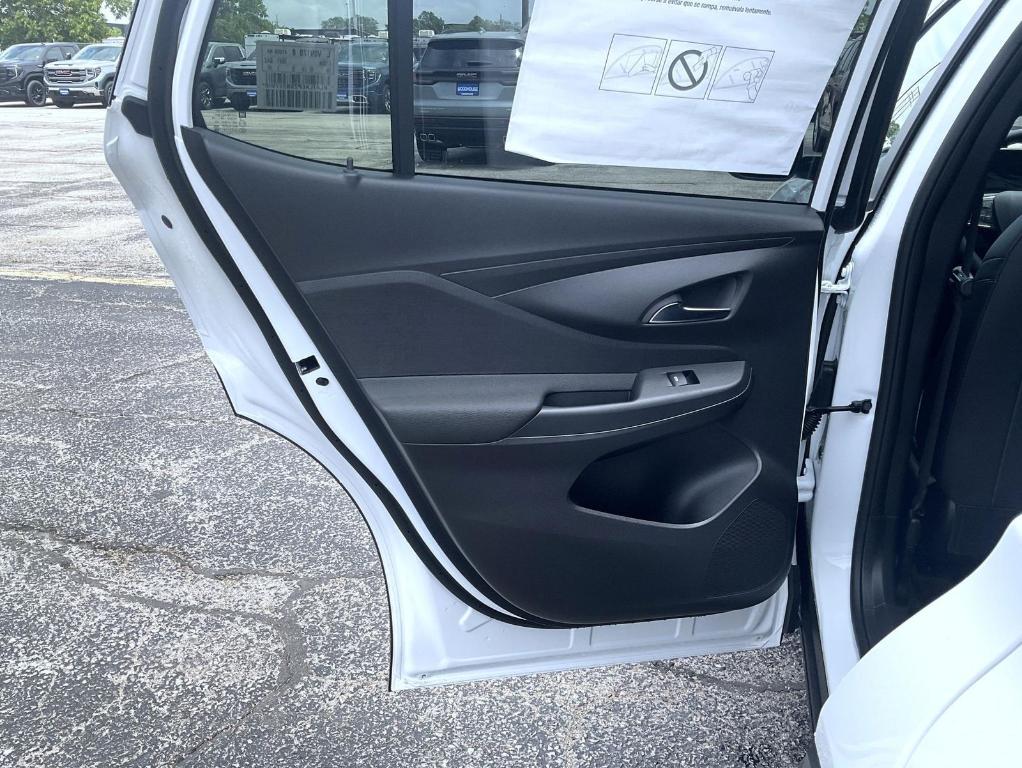 new 2025 Buick Envista car, priced at $26,489