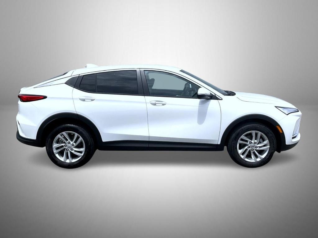 new 2025 Buick Envista car, priced at $26,489