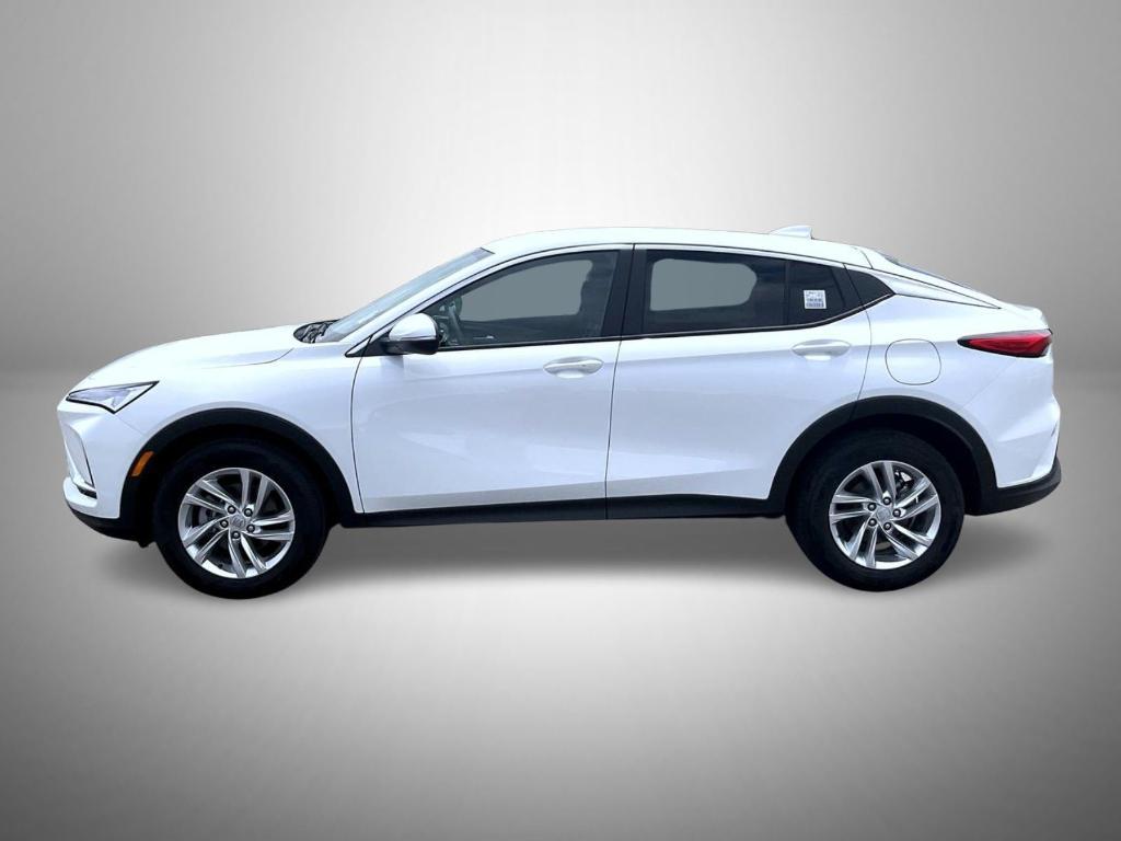 new 2025 Buick Envista car, priced at $26,489