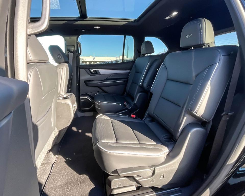 new 2025 Buick Enclave car, priced at $53,829