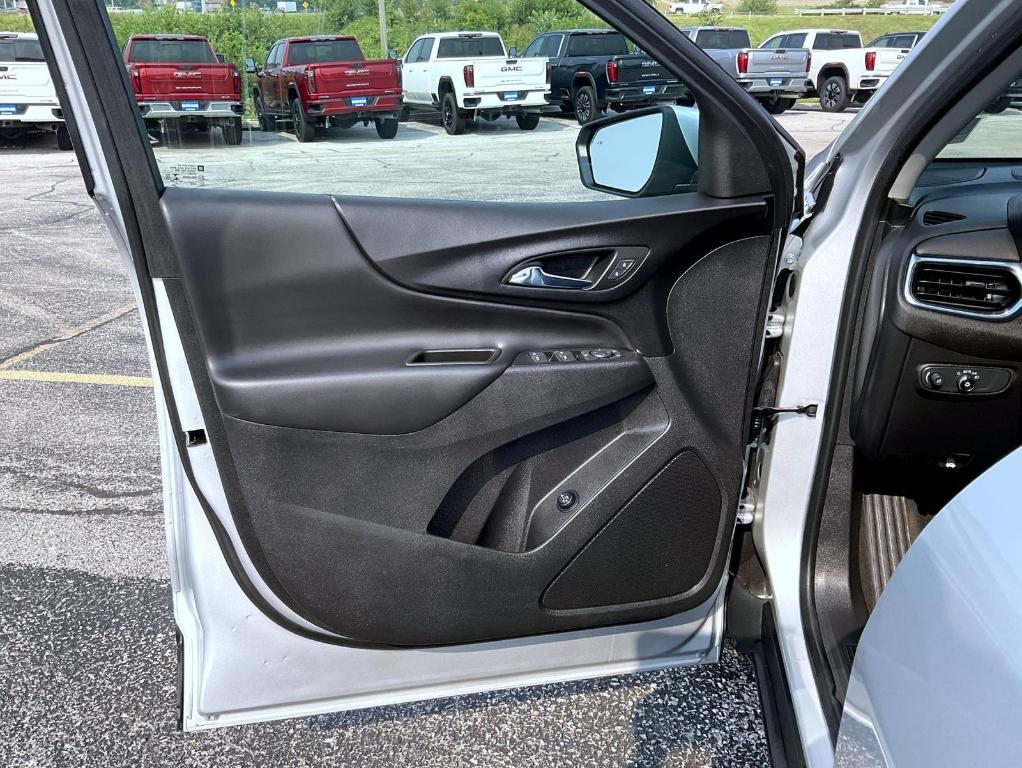 used 2022 Chevrolet Equinox car, priced at $20,774