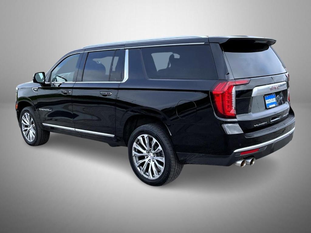 used 2022 GMC Yukon XL car, priced at $51,664