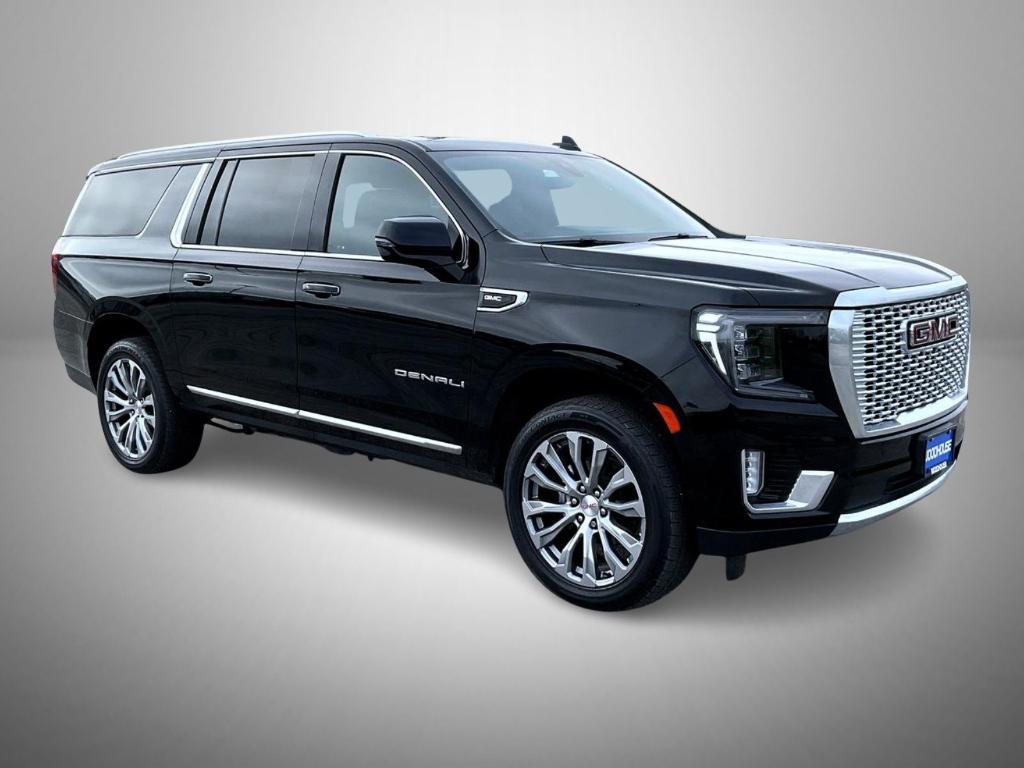 used 2022 GMC Yukon XL car, priced at $51,664