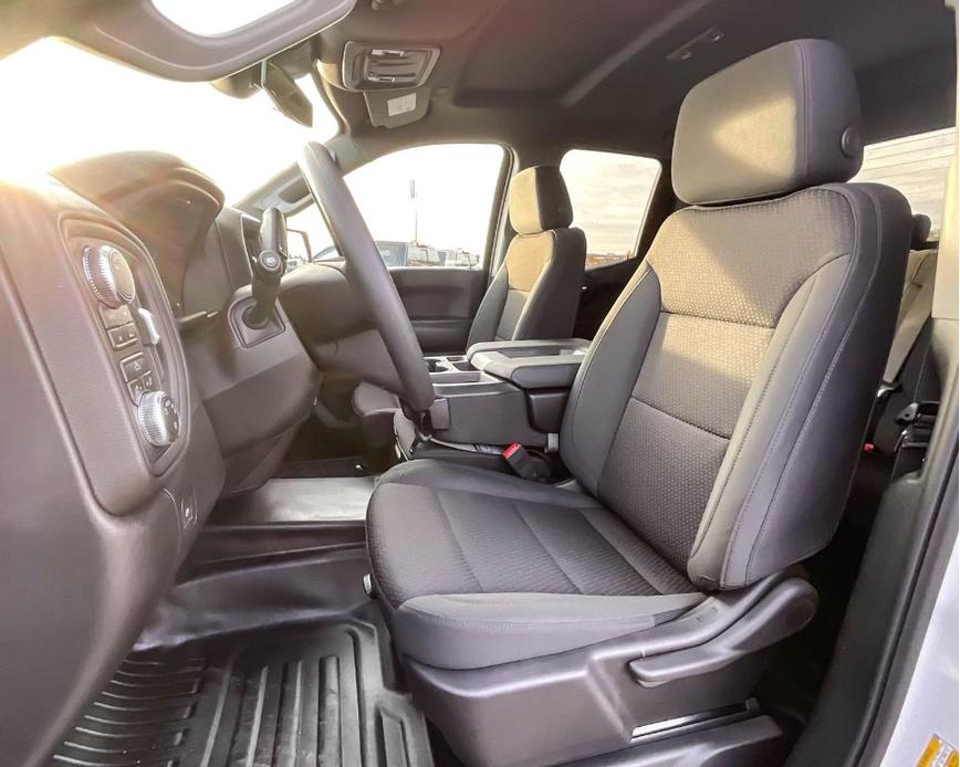 new 2025 GMC Sierra 1500 car, priced at $48,620