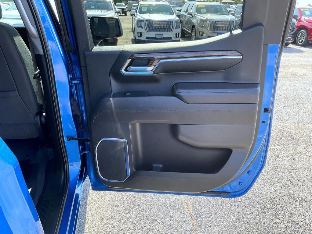 used 2023 GMC Sierra 1500 car, priced at $44,527
