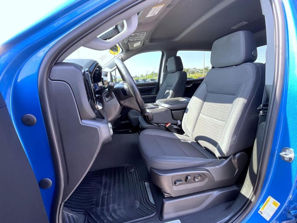 used 2023 GMC Sierra 1500 car, priced at $44,527