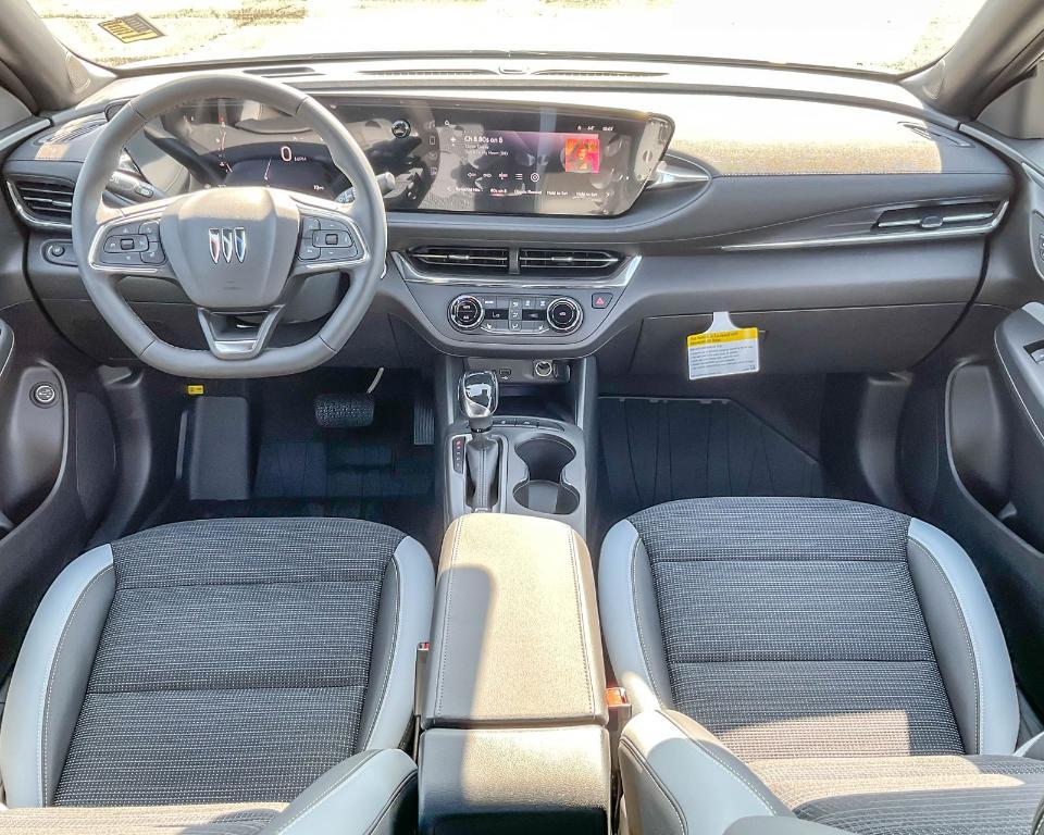 new 2025 Buick Envista car, priced at $27,334