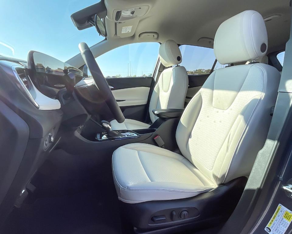 new 2025 Buick Encore GX car, priced at $31,424