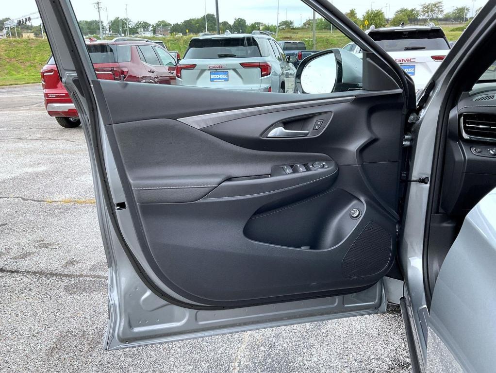 new 2026 Buick Envista car, priced at $32,449