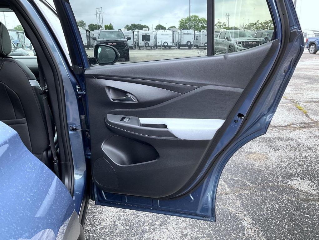 new 2025 Buick Envista car, priced at $26,984