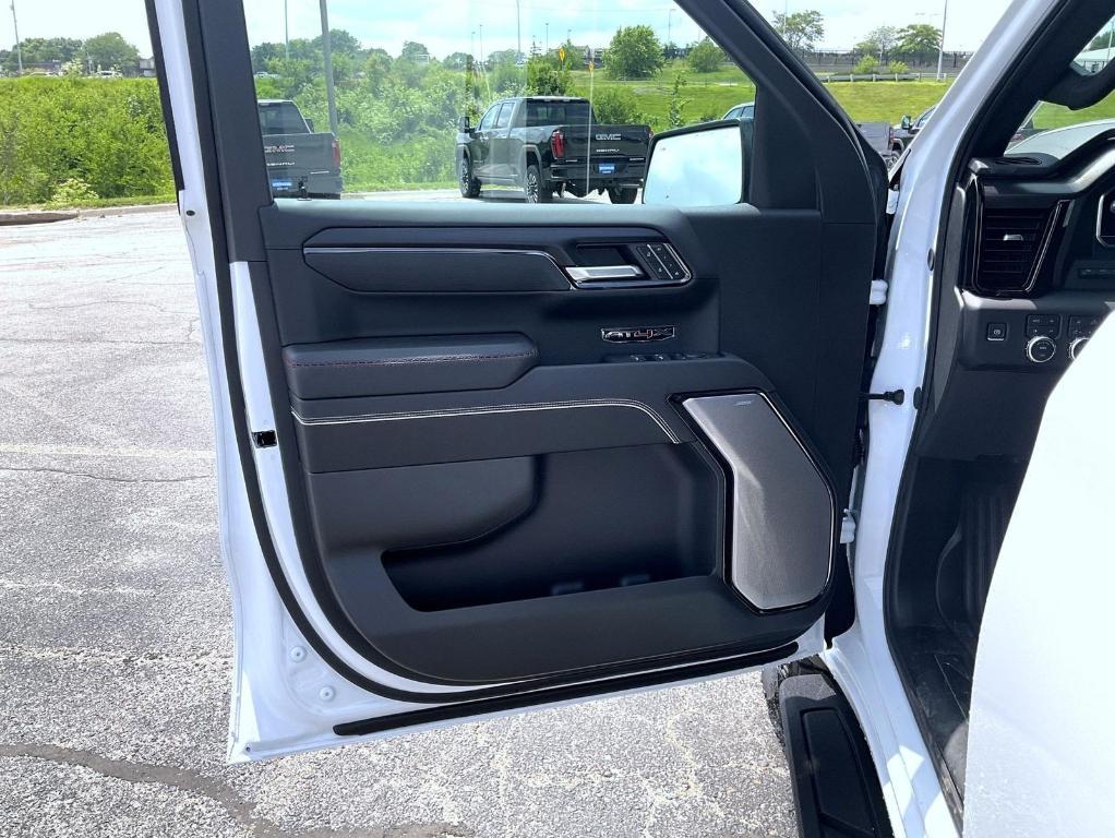 new 2025 GMC Sierra 1500 car, priced at $79,339