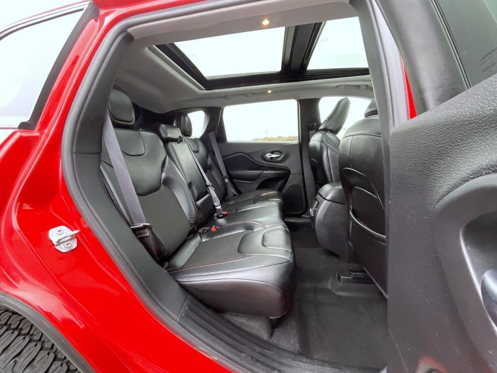 used 2019 Jeep Cherokee car, priced at $21,770