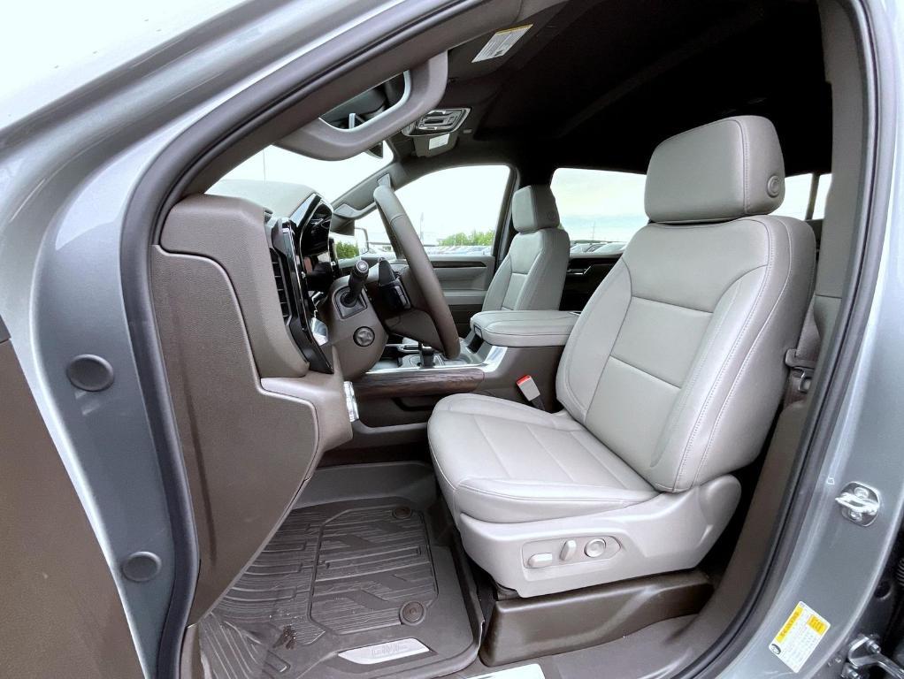 new 2025 GMC Sierra 1500 car, priced at $62,540