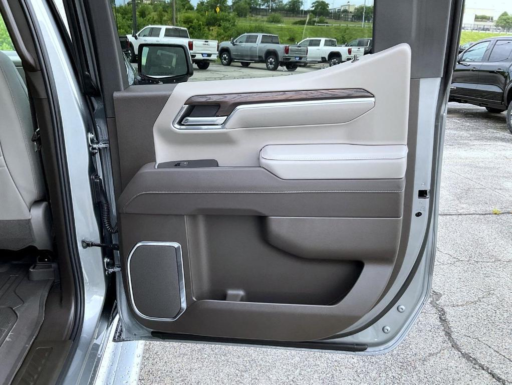 new 2025 GMC Sierra 1500 car, priced at $62,540