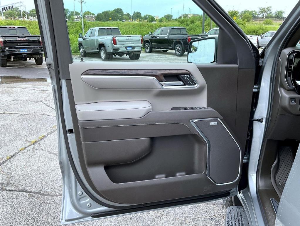 new 2025 GMC Sierra 1500 car, priced at $62,540