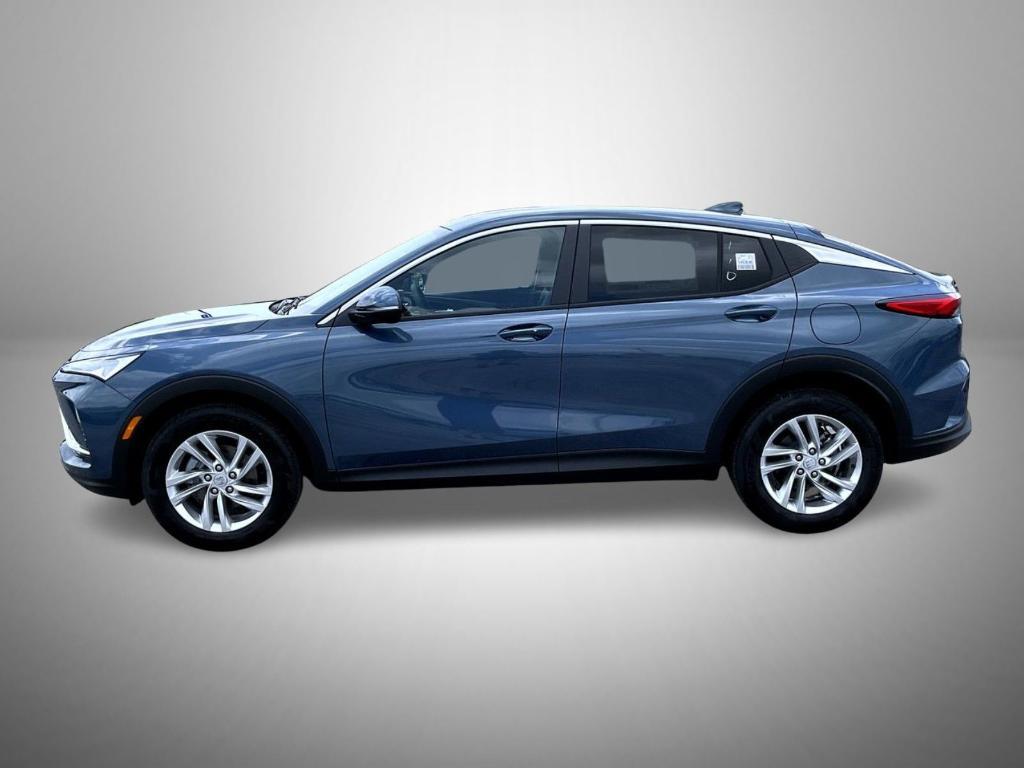 new 2025 Buick Envista car, priced at $26,393