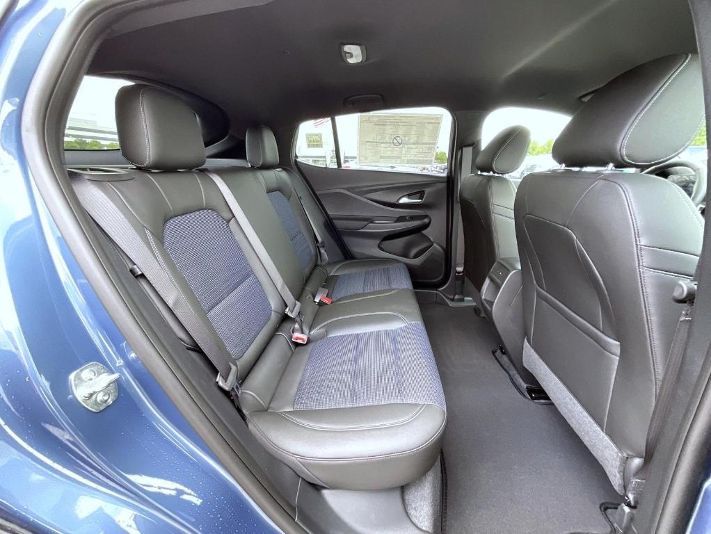 new 2025 Buick Envista car, priced at $26,393