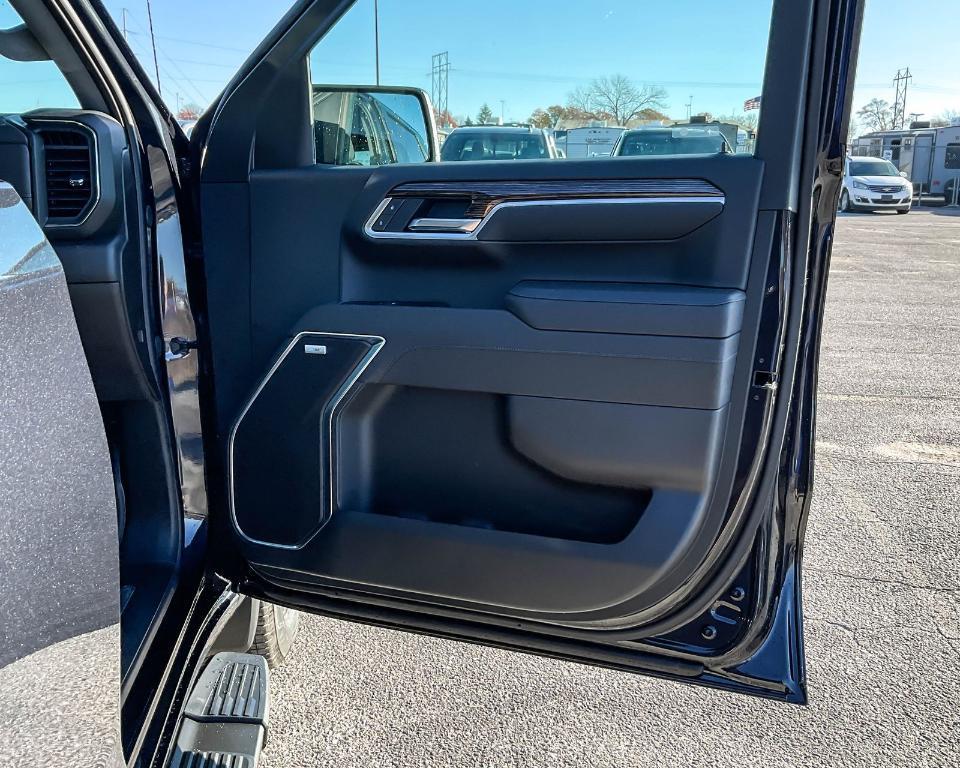 new 2025 GMC Sierra 1500 car, priced at $63,435