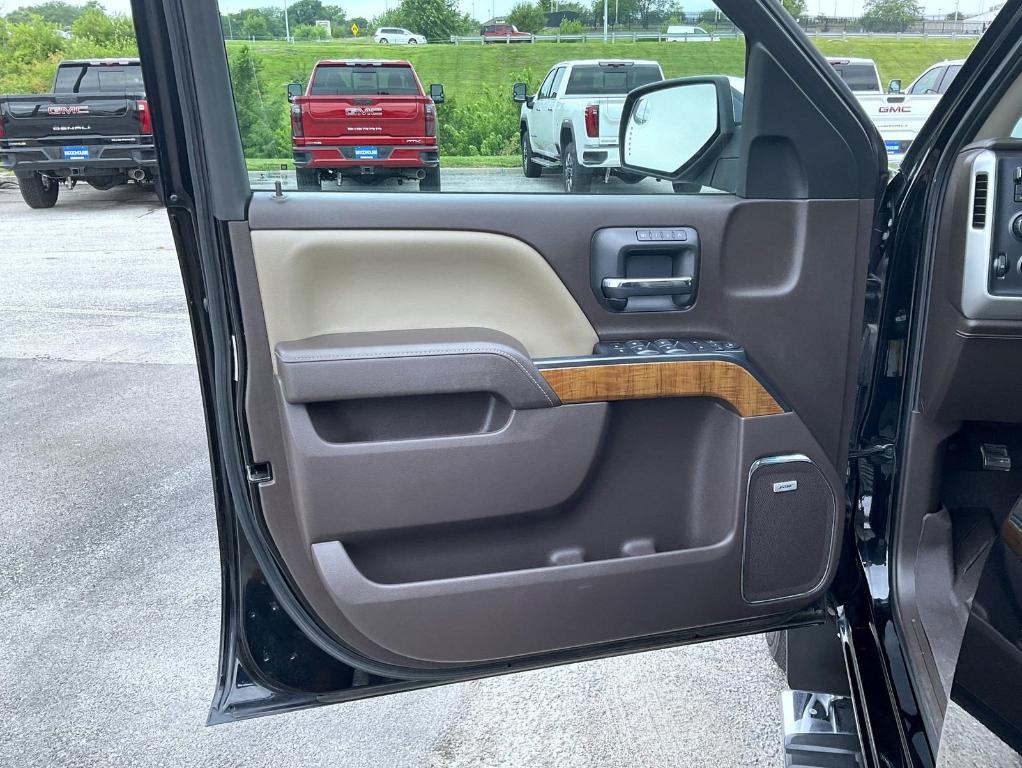used 2018 GMC Sierra 1500 car, priced at $35,995