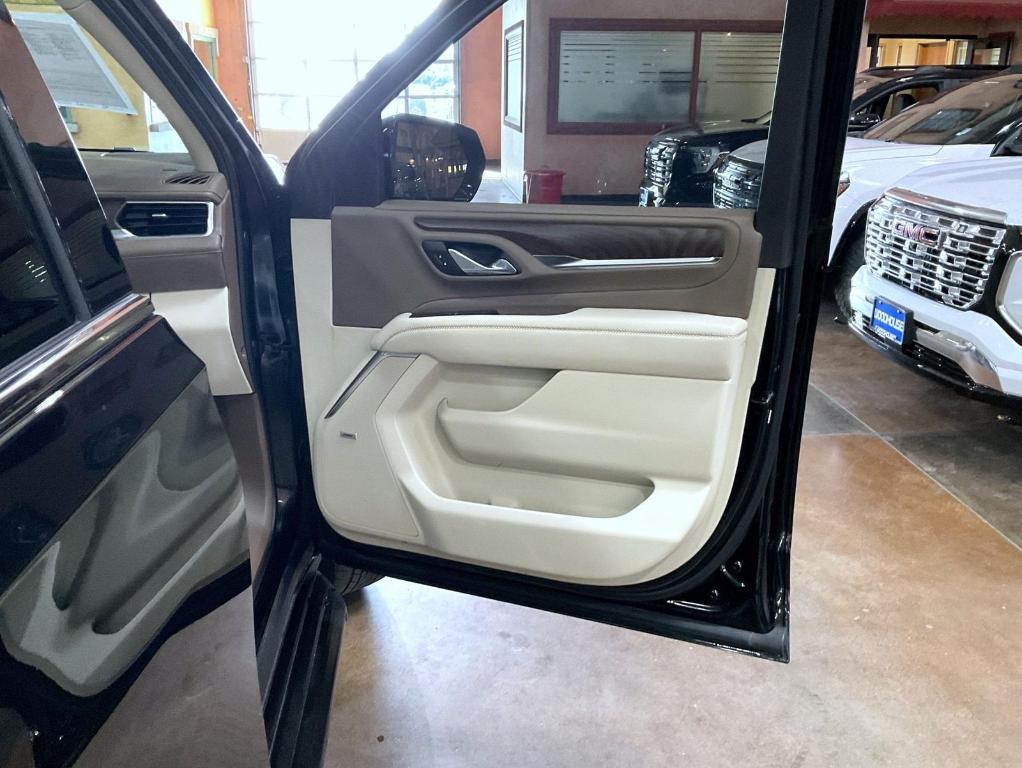 used 2024 GMC Yukon car, priced at $73,700