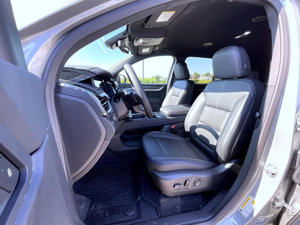 new 2025 GMC Acadia car, priced at $52,574