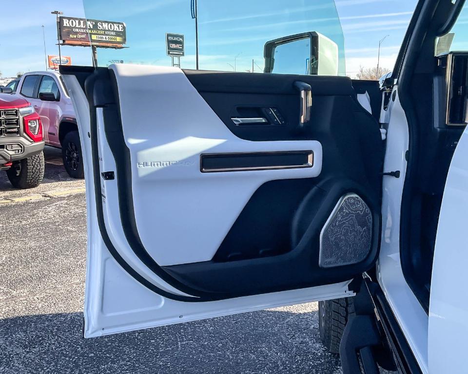 new 2025 GMC HUMMER EV car, priced at $99,195