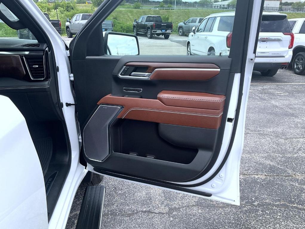 used 2023 GMC Sierra 1500 car, priced at $61,670
