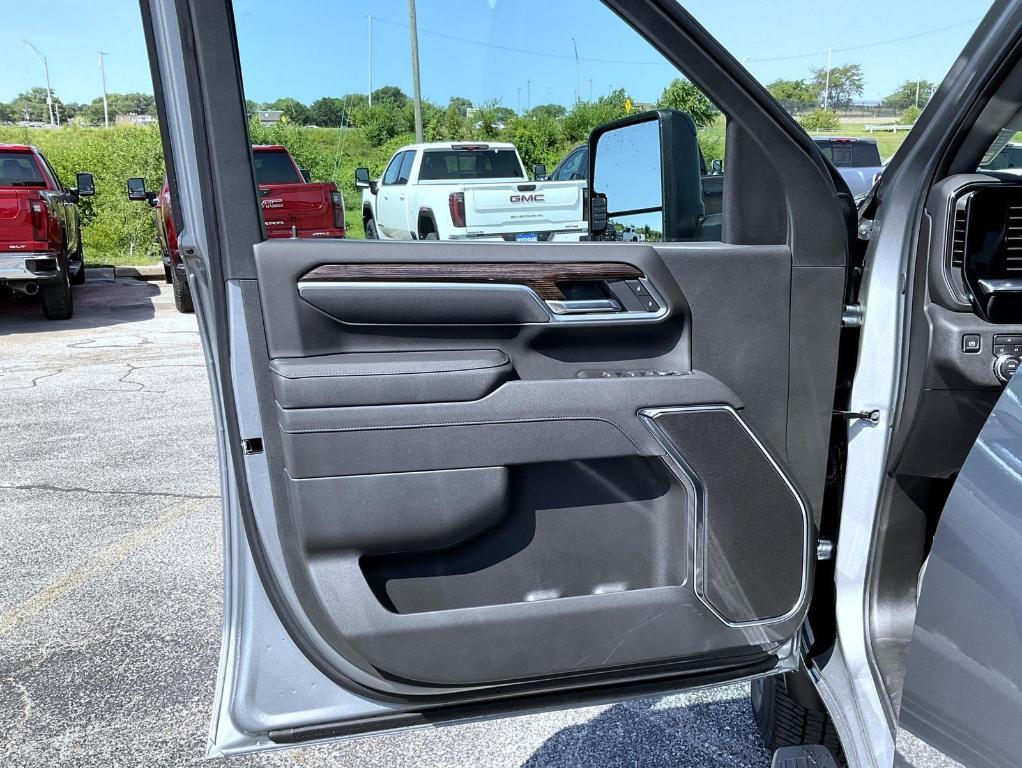 new 2025 GMC Sierra 2500 car, priced at $59,310