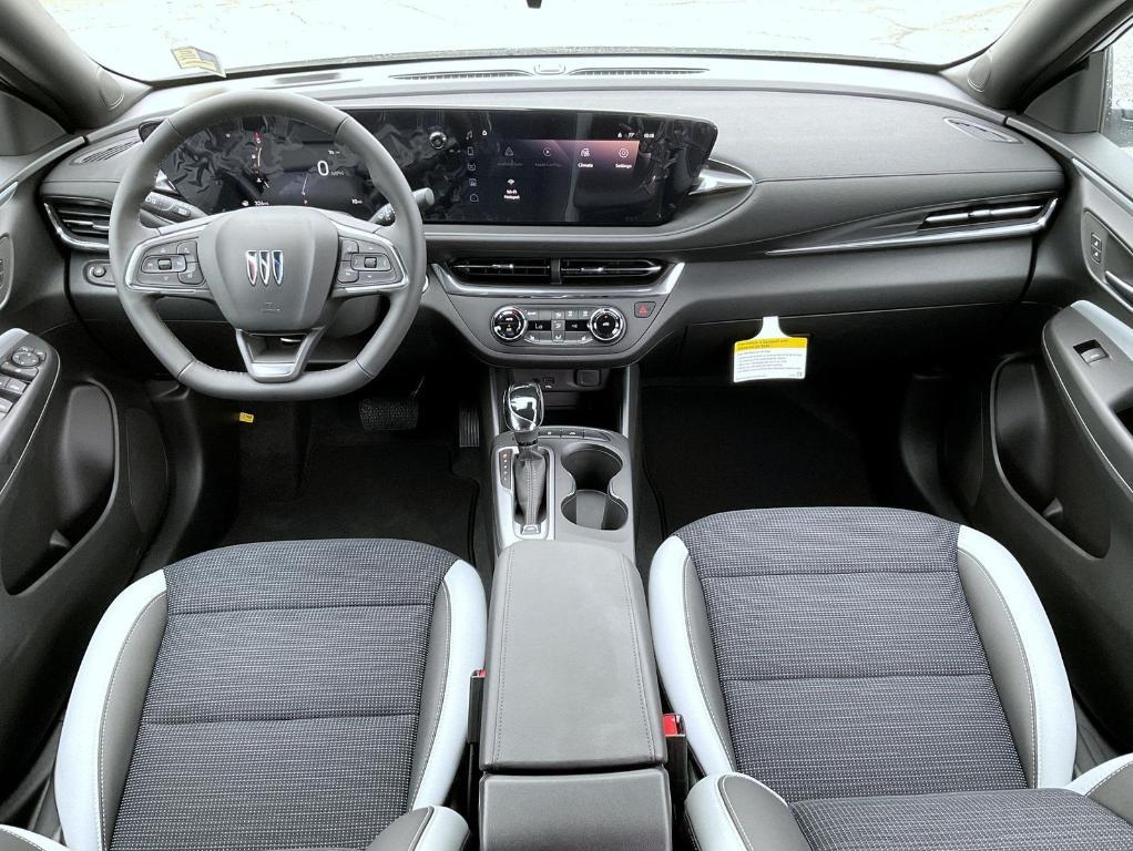 new 2025 Buick Envista car, priced at $25,936