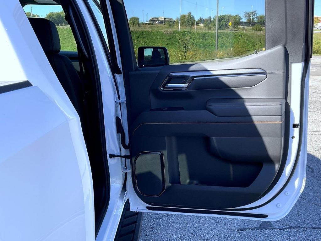 new 2026 GMC Sierra 1500 car, priced at $71,134