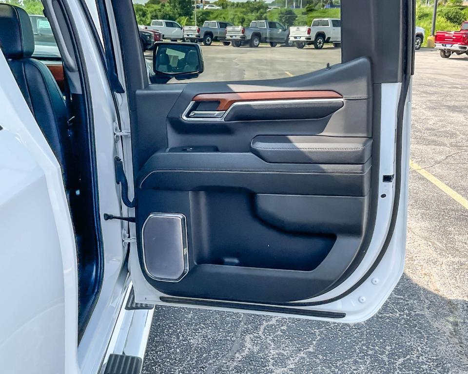 used 2022 GMC Sierra 1500 car, priced at $55,670