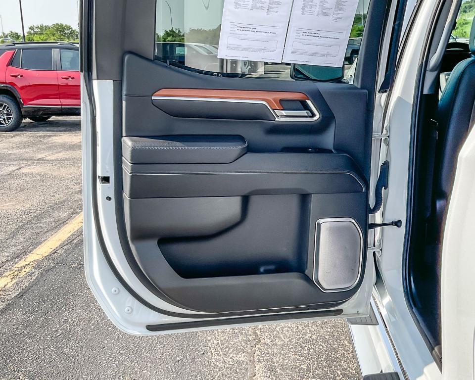 used 2022 GMC Sierra 1500 car, priced at $55,670