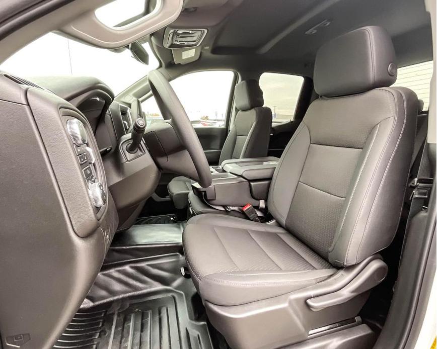 new 2025 GMC Sierra 1500 car, priced at $48,620