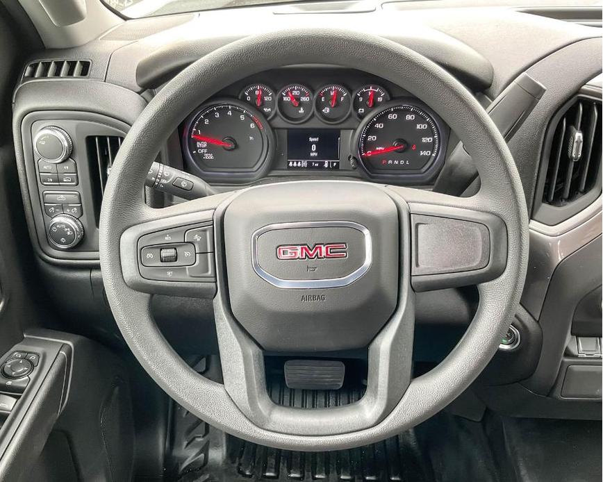 new 2025 GMC Sierra 1500 car, priced at $48,620