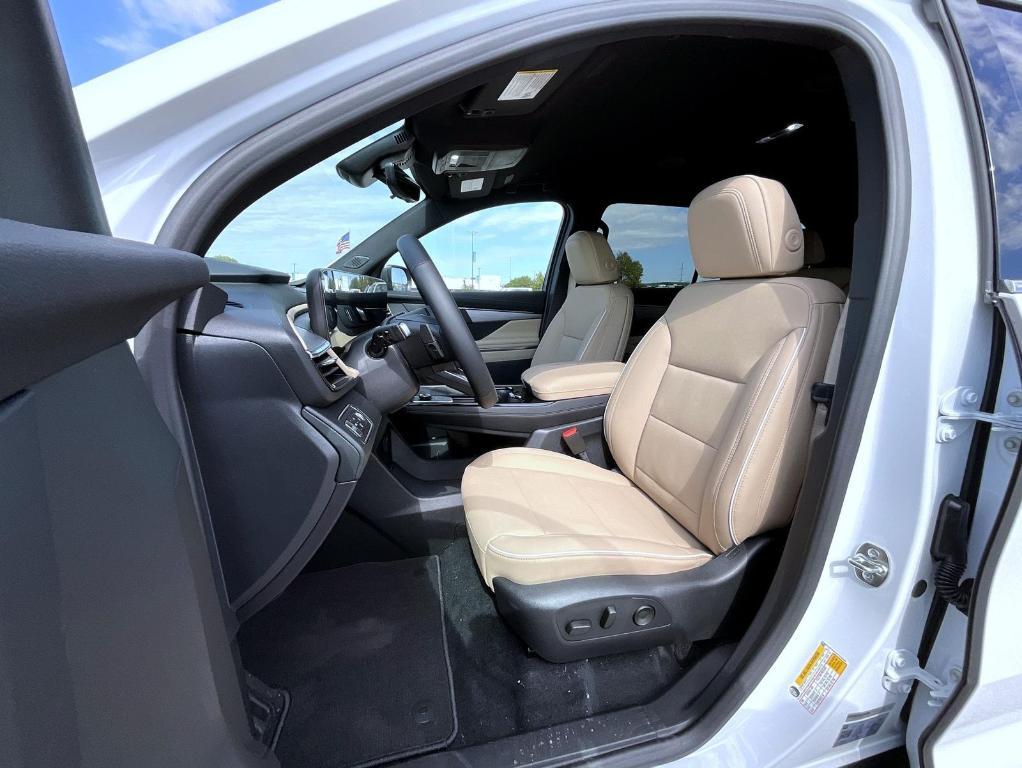 new 2026 Buick Enclave car, priced at $52,609