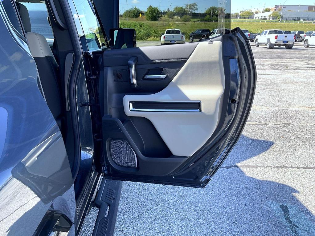 new 2026 GMC HUMMER EV SUV car, priced at $99,913