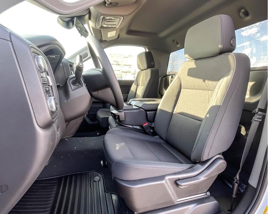 new 2025 GMC Sierra 1500 car, priced at $40,985